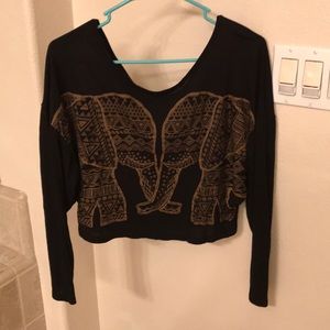 Off the shoulder Elephant long sleeve